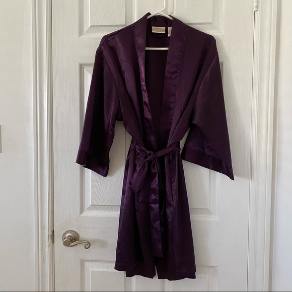 Vintage Silk and Satin 2pc Set - Picture 6 of 8